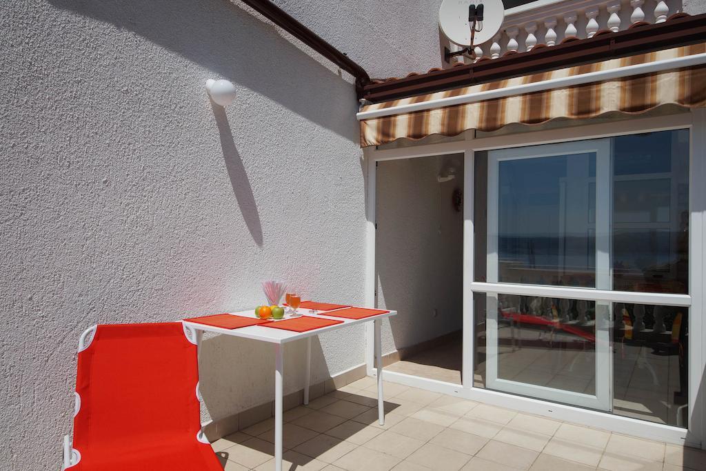 Apartments Lina Novi Vinodolski Rom bilde